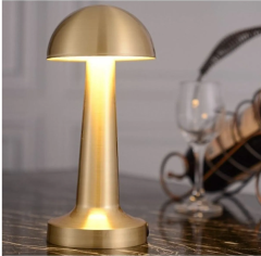 Noas Atina 3 Işık Gold Renkli Dokunmatik USB Şarjlı Dim Edilebilir Masa Lambası YL86-1230