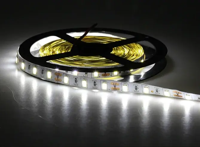 Cata 12 Volt İç Mekan 12 Çipli Premium Şerit Led Beyaz Işık 6400k CT-4535 [5 Metre]