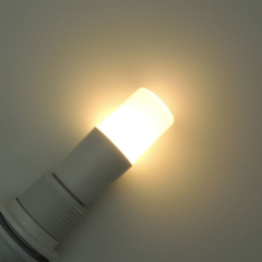 Noas 8W E27 Duylu Pil Led Ampül YL95-0701-P, YL95-0702-P